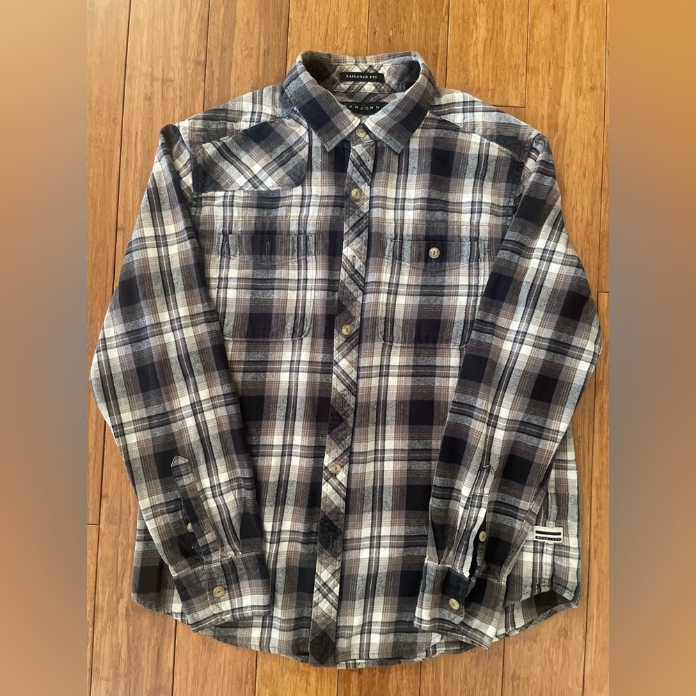Men's Sean John Plaid Shirt, Size Medium, Good Condition - Pre-owned
